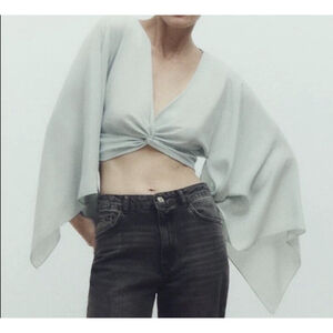 ZARA Crop Top with Flowwy Long Sleeves Cool Gray Women’s XS NWT